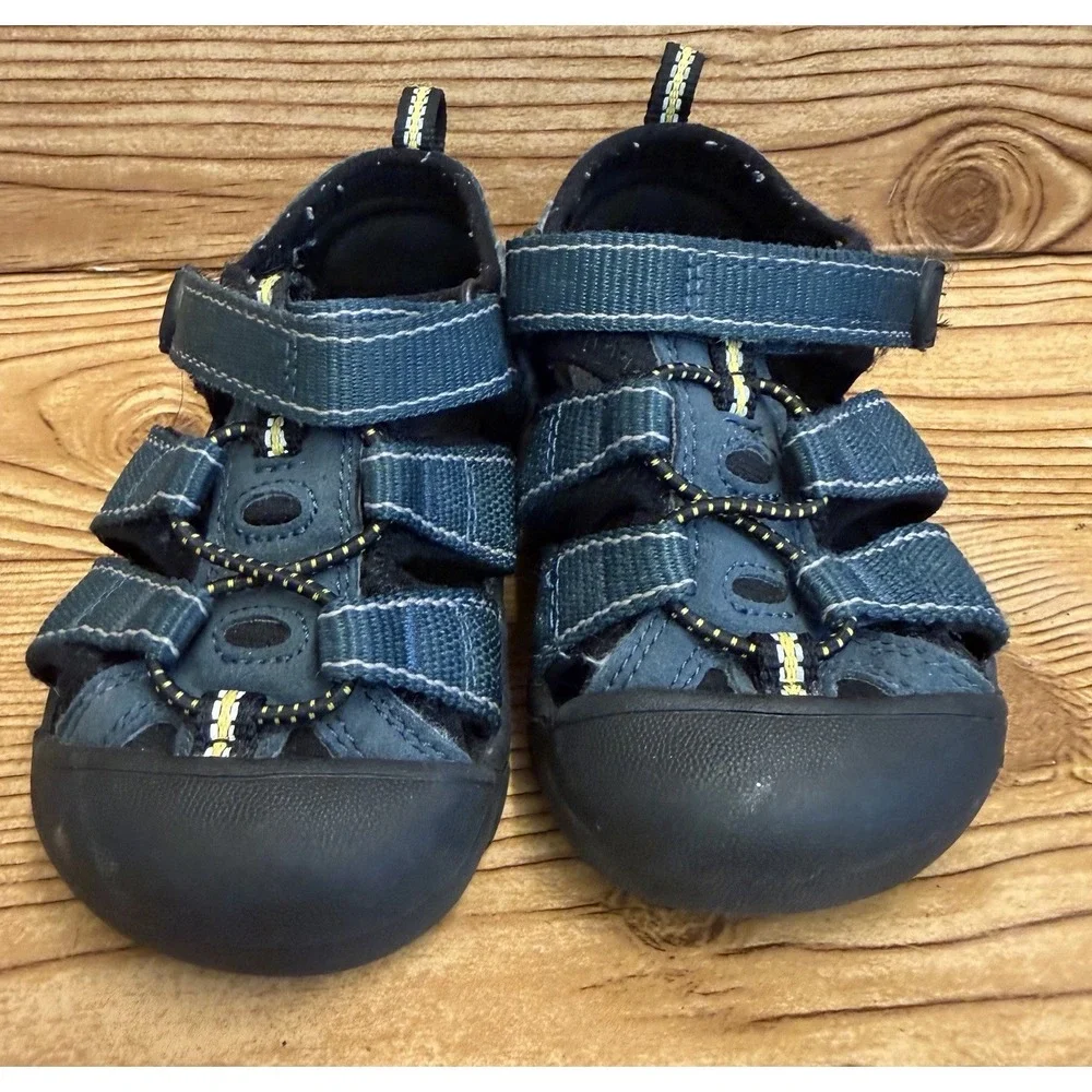 KEEN Newport H2 Kids Washable Closed Toe Hook & Loop Sandals Blue 7 Toddler